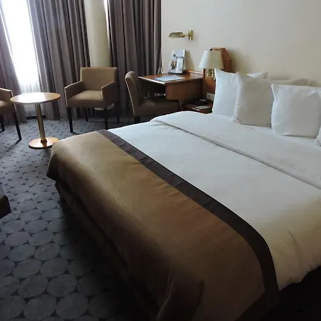 Hotel Western International