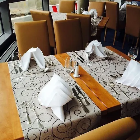 Western International Hotel 4*