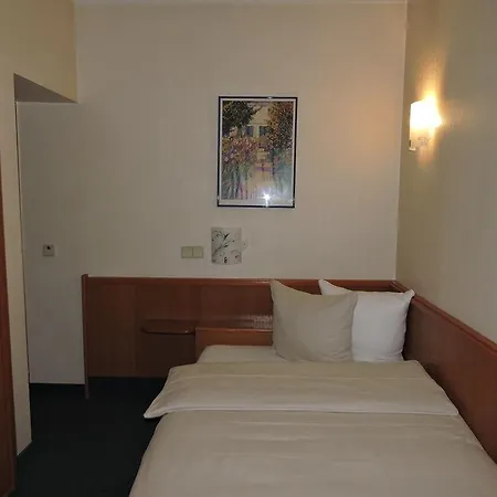 Hotel Western International